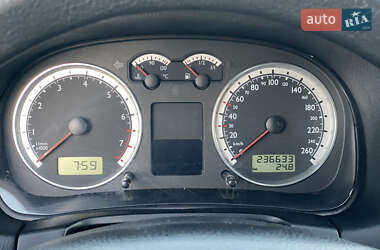 Универсал Volkswagen Golf 2003 в 