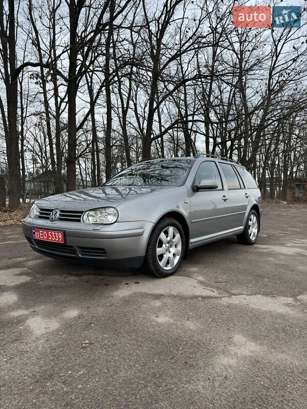 Універсал Volkswagen Golf 2005 в Умані