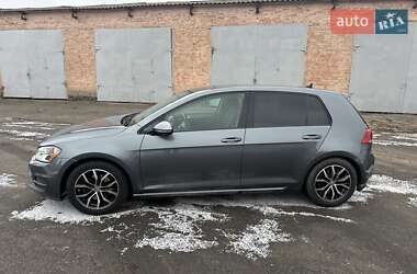 Хетчбек Volkswagen Golf 2014 в Умані