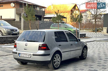 Хетчбек Volkswagen Golf 2002 в Мукачевому