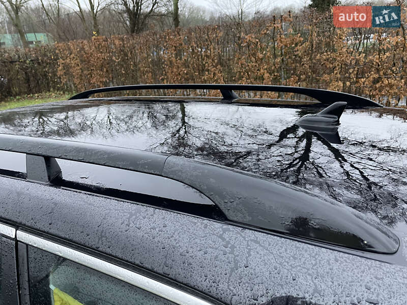 Універсал Volkswagen Golf 2011 в Києві