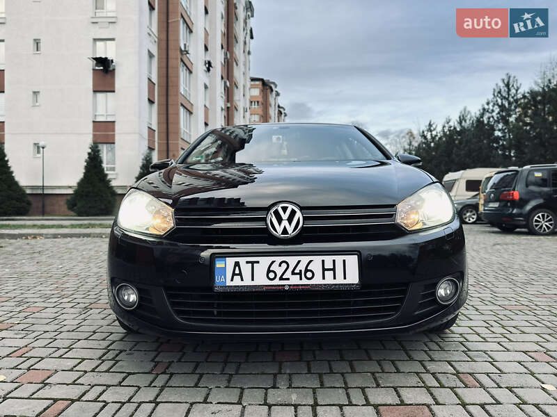Хэтчбек Volkswagen Golf 2010 в Ивано-Франковске