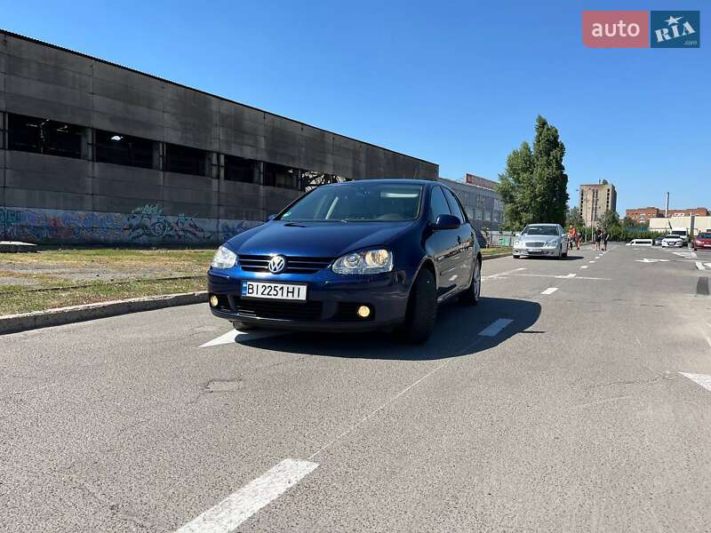 Хетчбек Volkswagen Golf 2008 в Полтаві