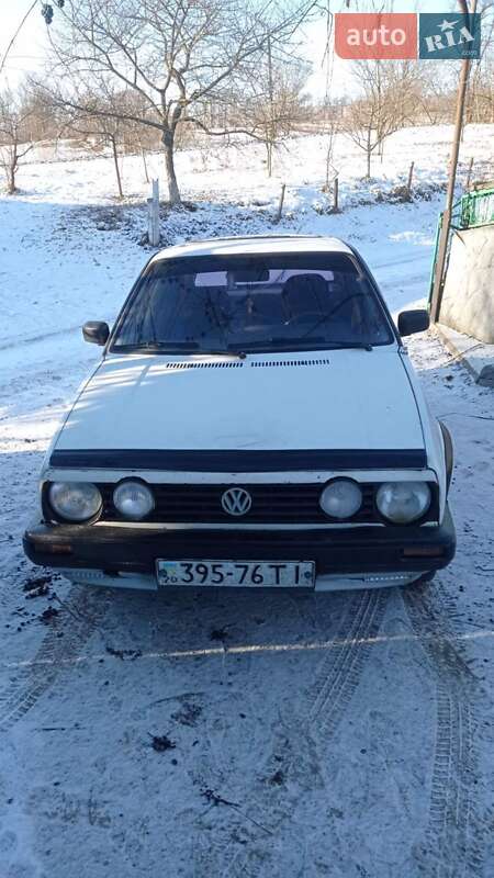 Хэтчбек Volkswagen Golf 1988 в 