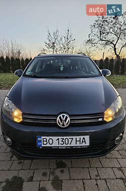 Универсал Volkswagen Golf 2010 в Бучаче