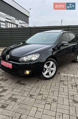 Хэтчбек Volkswagen Golf 2010 в Черкассах