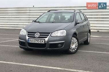 Універсал Volkswagen Golf 2009 в Львові