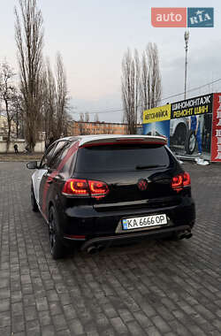 Хэтчбек Volkswagen Golf 2012 в Киеве