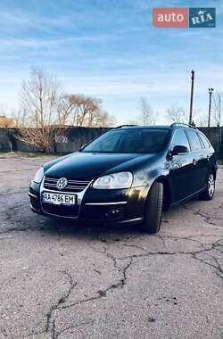 Универсал Volkswagen Golf 2009 в Мене