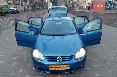 Хетчбек Volkswagen Golf 2004 в Одесі