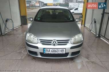 Хетчбек Volkswagen Golf 2005 в Гайвороні