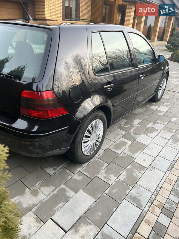 Хэтчбек Volkswagen Golf 1999 в Горохове