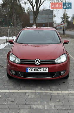 Хетчбек Volkswagen Golf 2010 в Ужгороді