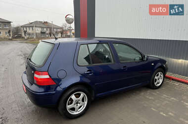 Хетчбек Volkswagen Golf 2003 в Луцьку