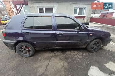 Хэтчбек Volkswagen Golf 1997 в Андрушевке