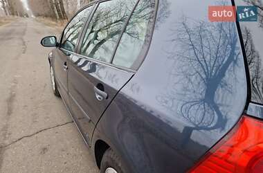 Хетчбек Volkswagen Golf 2004 в Бородянці