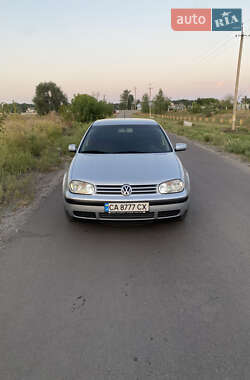 Хетчбек Volkswagen Golf 2002 в Черкасах