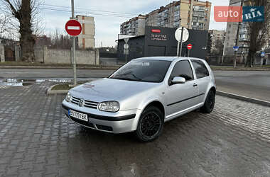 Хетчбек Volkswagen Golf 2001 в Хмельницькому