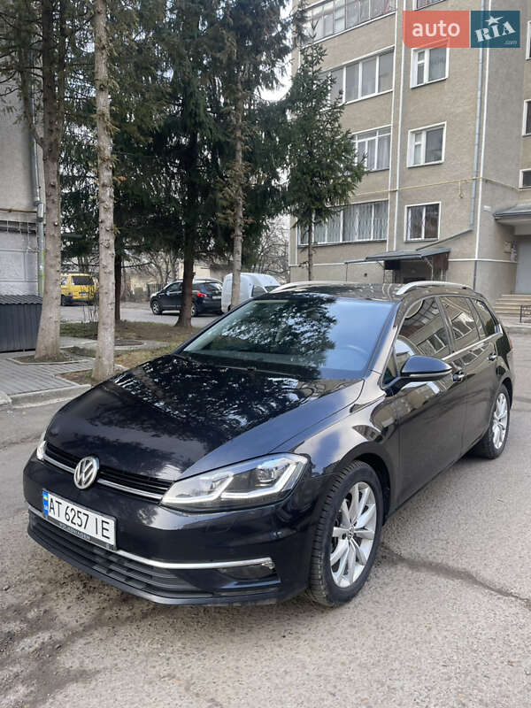 Универсал Volkswagen Golf 2019 в Ивано-Франковске
