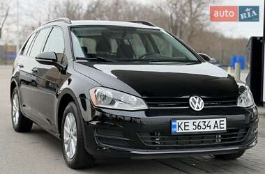 Универсал Volkswagen Golf 2015 в Днепре