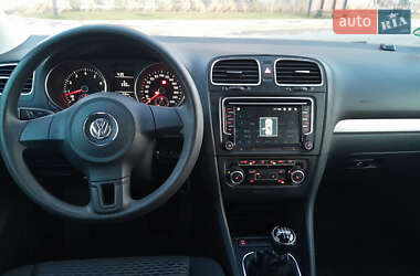 Хетчбек Volkswagen Golf 2009 в Луцьку