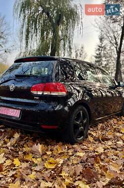 Хетчбек Volkswagen Golf 2012 в Калуші