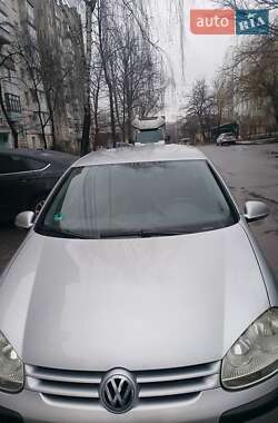 Хетчбек Volkswagen Golf 2005 в Вінниці