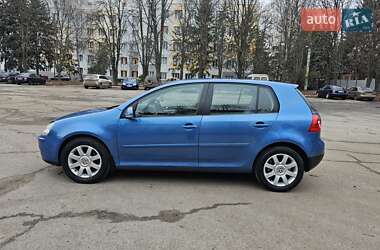 Хетчбек Volkswagen Golf 2004 в Харкові