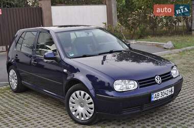 Хетчбек Volkswagen Golf 2000 в Вінниці