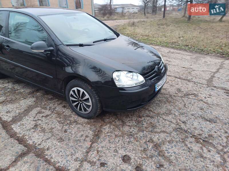 Хэтчбек Volkswagen Golf 2007 в Ананьеве
