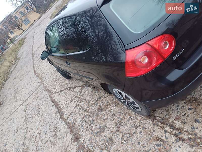 Хэтчбек Volkswagen Golf 2007 в Ананьеве