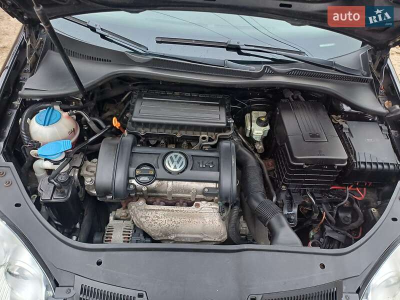 Хэтчбек Volkswagen Golf 2007 в Ананьеве