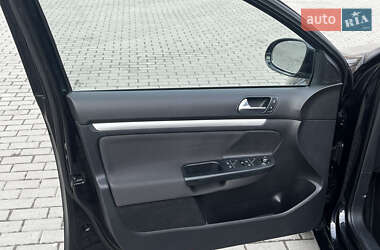 Універсал Volkswagen Golf 2011 в 