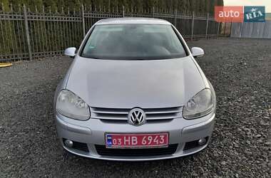 Хетчбек Volkswagen Golf 2008 в Луцьку