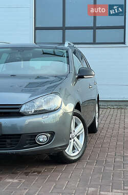 Универсал Volkswagen Golf 2012 в 