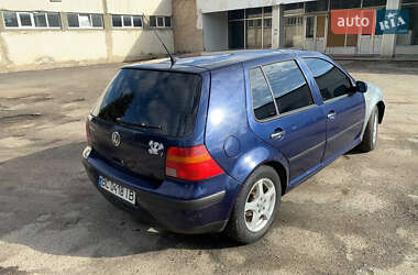 Хетчбек Volkswagen Golf 2002 в Луцьку