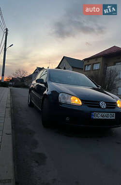 Хэтчбек Volkswagen Golf 2006 в Червонограде