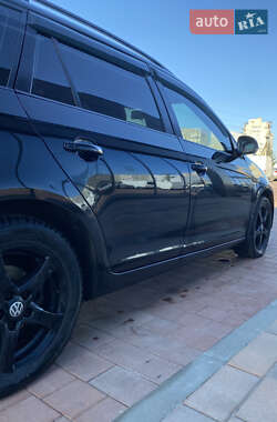 Универсал Volkswagen Golf 2010 в 