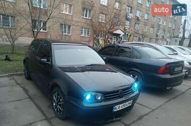 Хэтчбек Volkswagen Golf 1998 в Киеве