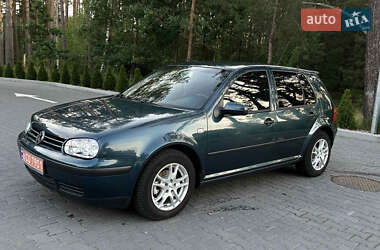 Хетчбек Volkswagen Golf 2003 в Маневичах