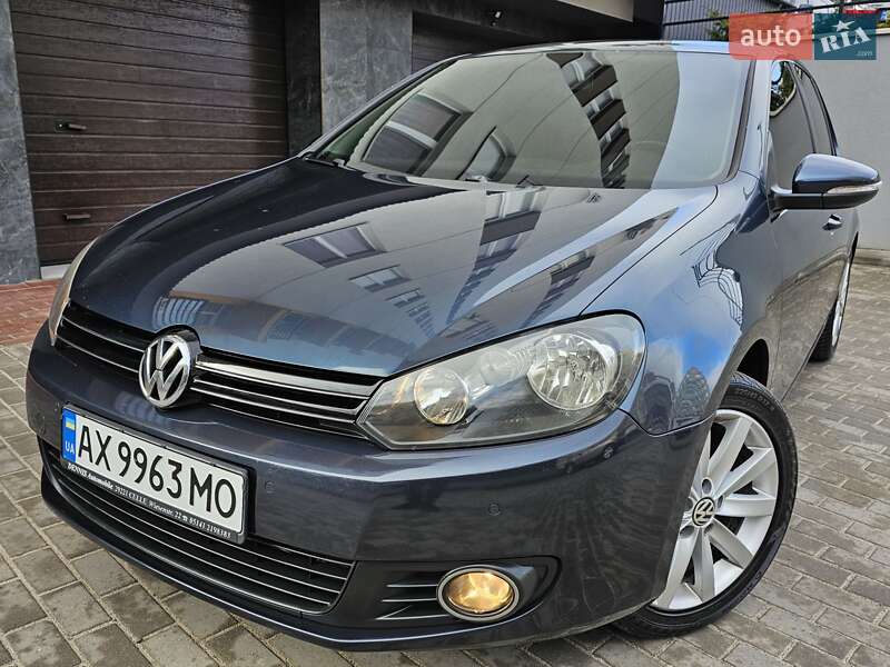 Хэтчбек Volkswagen Golf 2009 в Тернополе