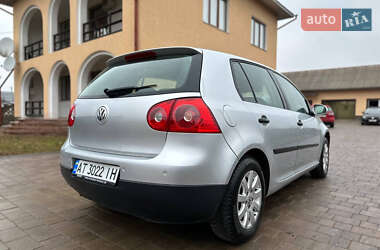 Хэтчбек Volkswagen Golf 2004 в Заболотове