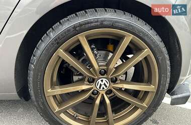 Хэтчбек Volkswagen Golf 2014 в 