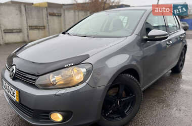 Хетчбек Volkswagen Golf 2009 в Сумах