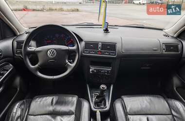 Хетчбек Volkswagen Golf 2001 в Броварах