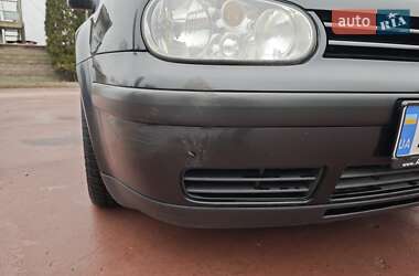 Хетчбек Volkswagen Golf 2001 в Броварах