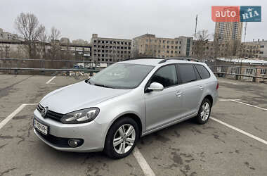 Універсал Volkswagen Golf 2012 в Києві