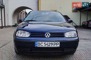 Хетчбек Volkswagen Golf 2001 в Львові