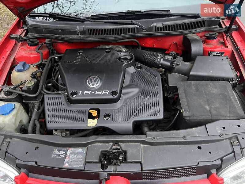 Хетчбек Volkswagen Golf 1998 в Києві