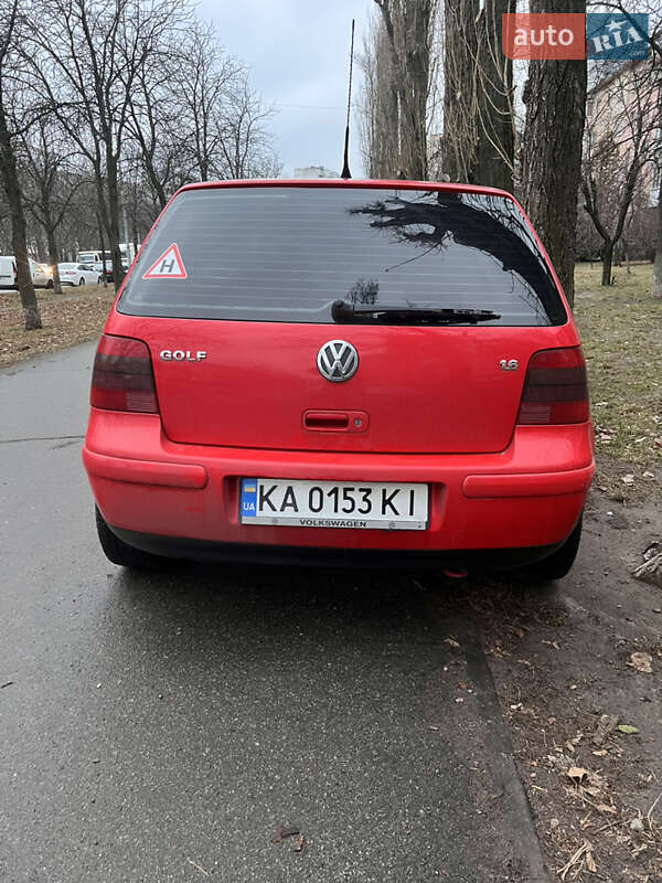 Хетчбек Volkswagen Golf 1998 в Києві